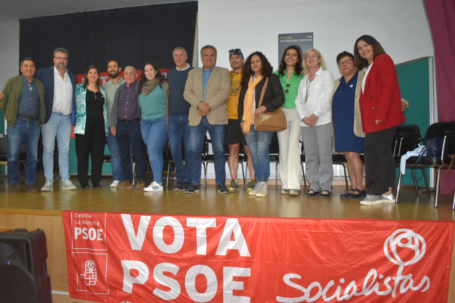 'Foto de familia' en el acto PSOE Riópar