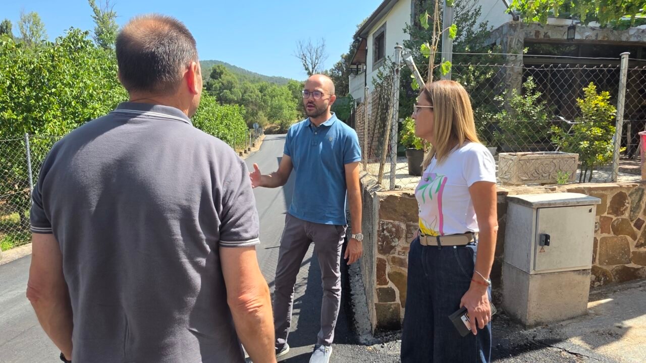 El PSOE impulsa en Molinicos desde la Diputación obras por más de 750.000 euros para reparar daños y reforzar la seguridad vial